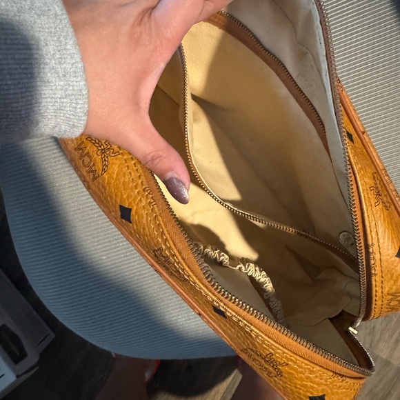 MCM Visetos Authentic Cosmetic Bag Monogram Logo Brown Clutch Bag Travel Pouch - Picture 3 of 10